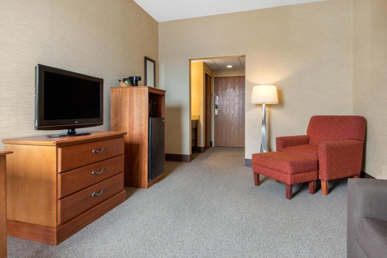 Quality Inn & Suites Mansfield Eksteriør bilde