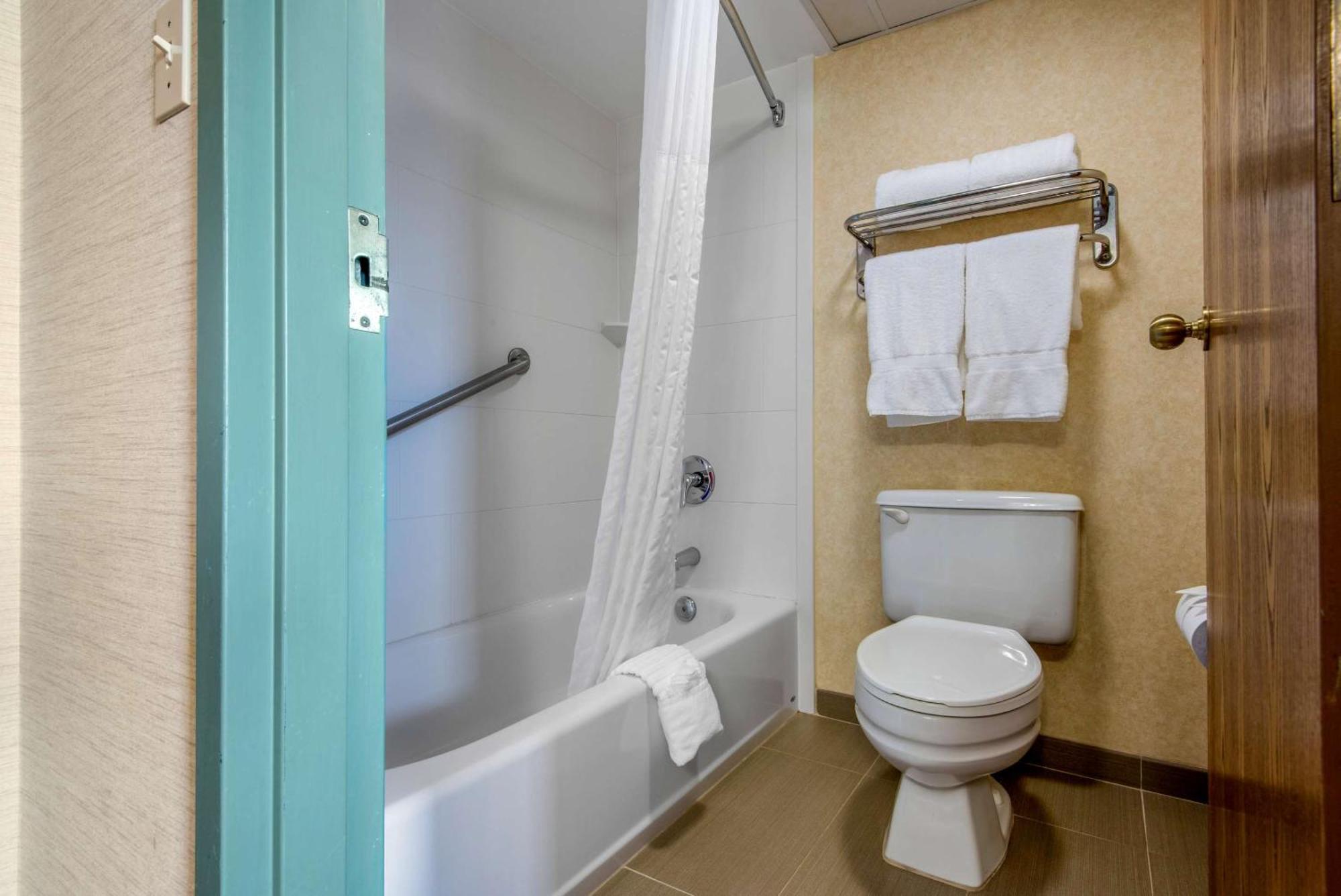 Quality Inn & Suites Mansfield Eksteriør bilde